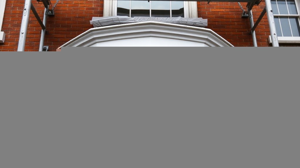 Bay Windows Hornsey